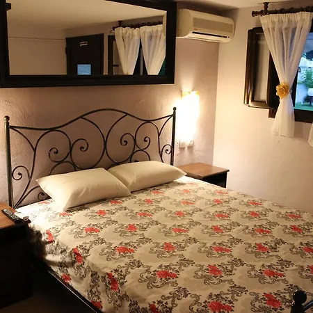 Katina's House * 보우르보우로우